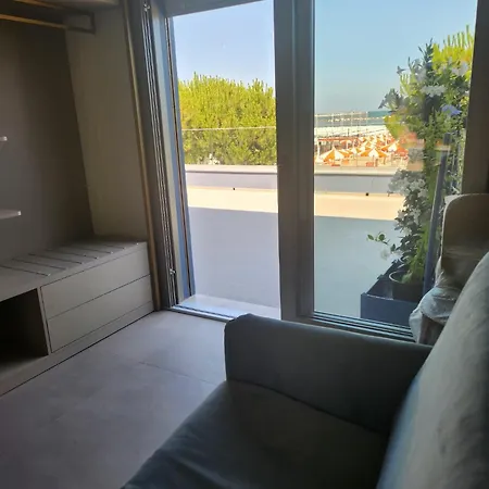 Frontemare E Elisabetta