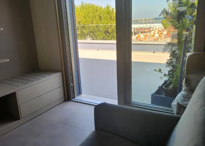 Frontemare E Elisabetta