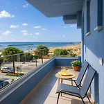 Frontemare E Elisabetta Cesenatico