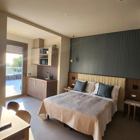 Frontemare E Elisabetta Bed & Breakfast 4*