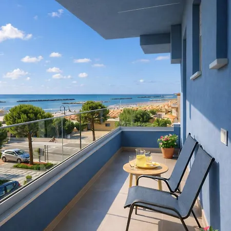 Frontemare E Elisabetta Cesenatico