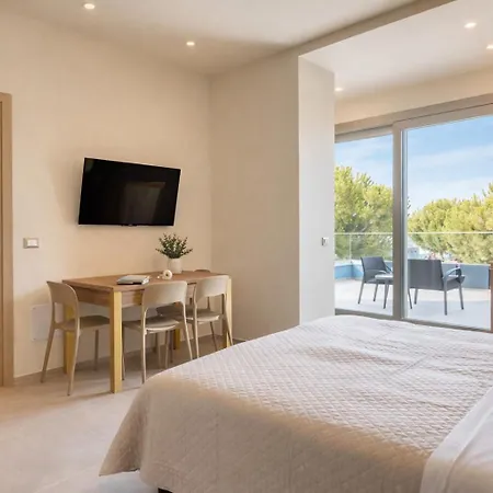 Bed & Breakfast Frontemare E Elisabetta Cesenatico