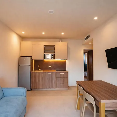 Frontemare E Elisabetta Bed & Breakfast 4*