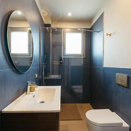 Frontemare E Elisabetta Cesenatico