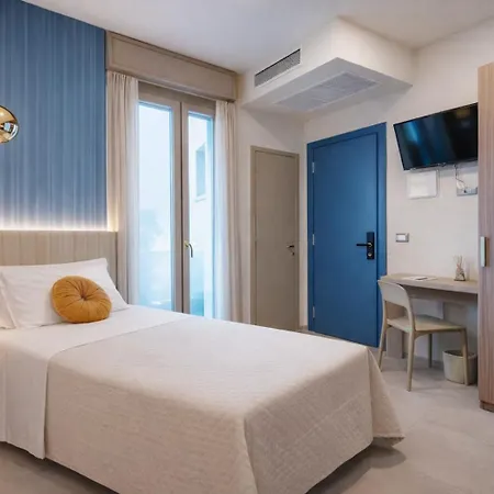 Bed and Breakfast Frontemare E Elisabetta Cesenatico