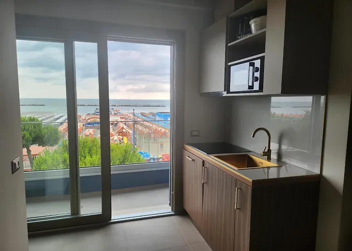 Frontemare E Elisabetta