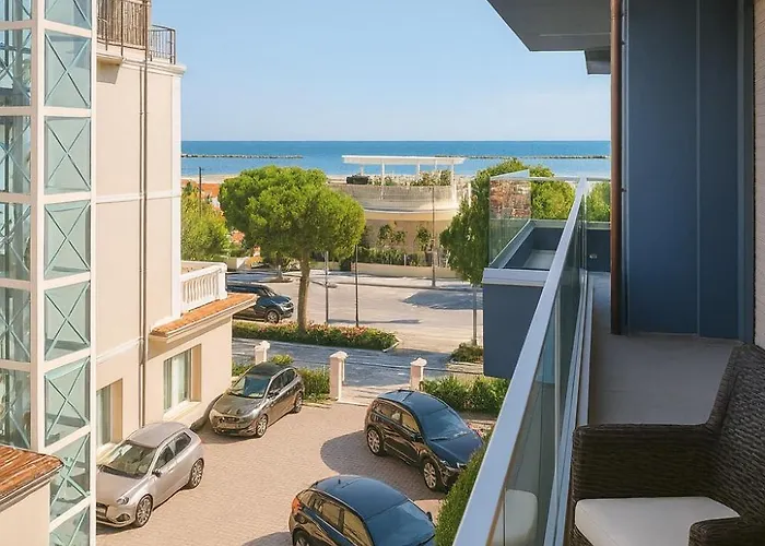 Frontemare E Elisabetta 4*