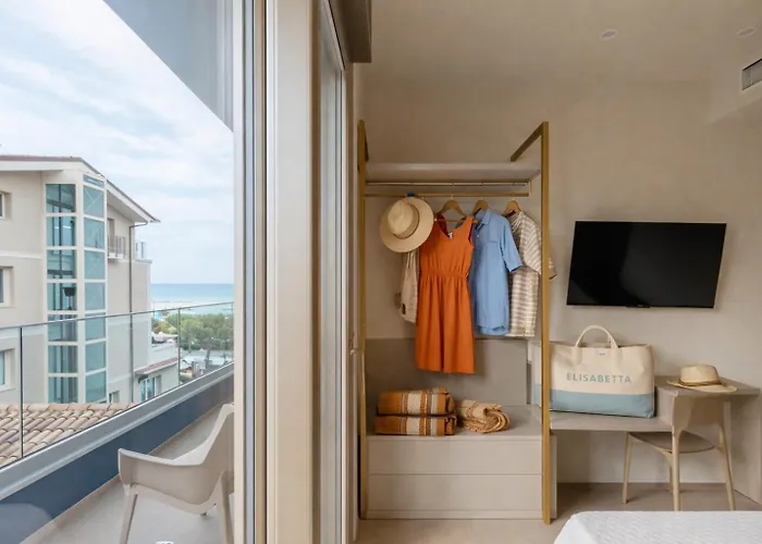 Nocleg ze śniadaniem Frontemare E Elisabetta Cesenatico