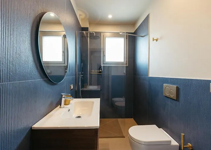 Frontemare E Elisabetta 切塞纳蒂科